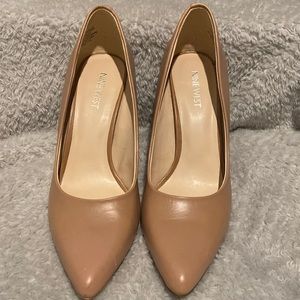 Tan Nine West heels